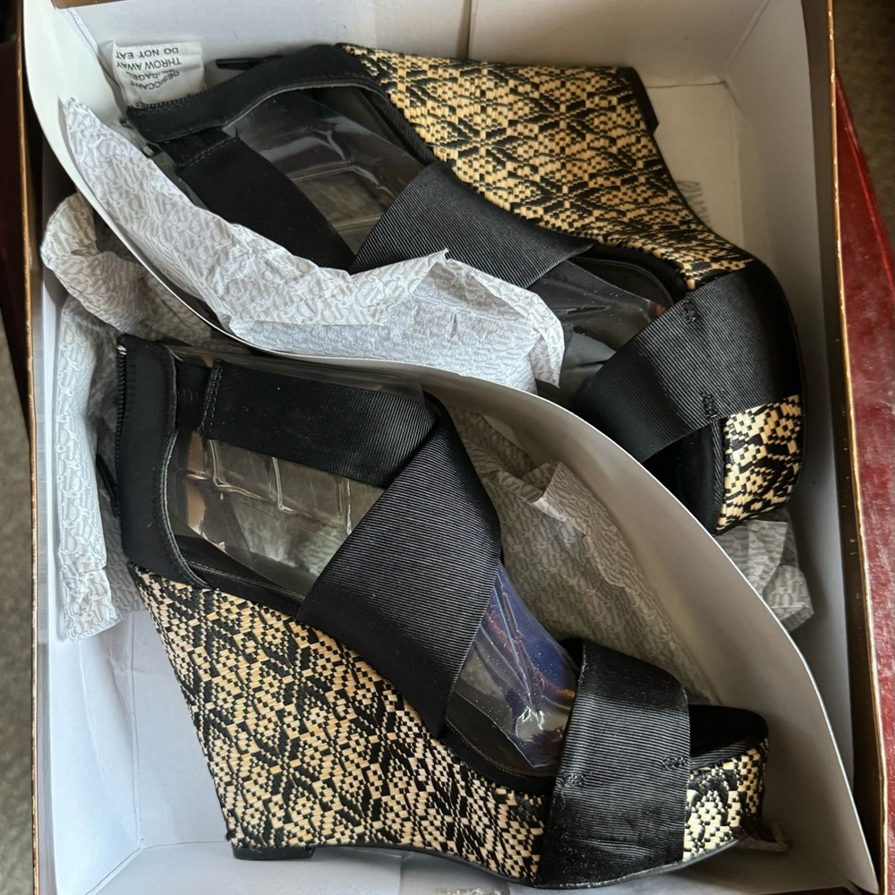 Audrey Brooke Wedge heel